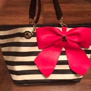 Large Betsey Johnson Bow Tote